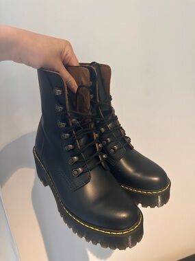 Doc Dr. Martens Leona Heeled Combat Boots Women’s Black Vintage Smooth Size 6 37